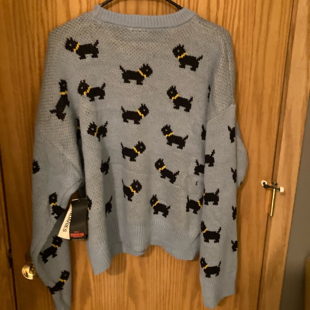 NWT Stranger Things No Boundaries Scottie Dog Soft Blue Knit Sweater XXL (20) - Picture 4 of 4